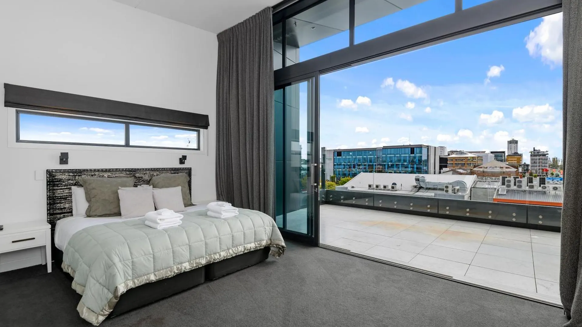 아파트 Penthouse In The City 크라이스트처치